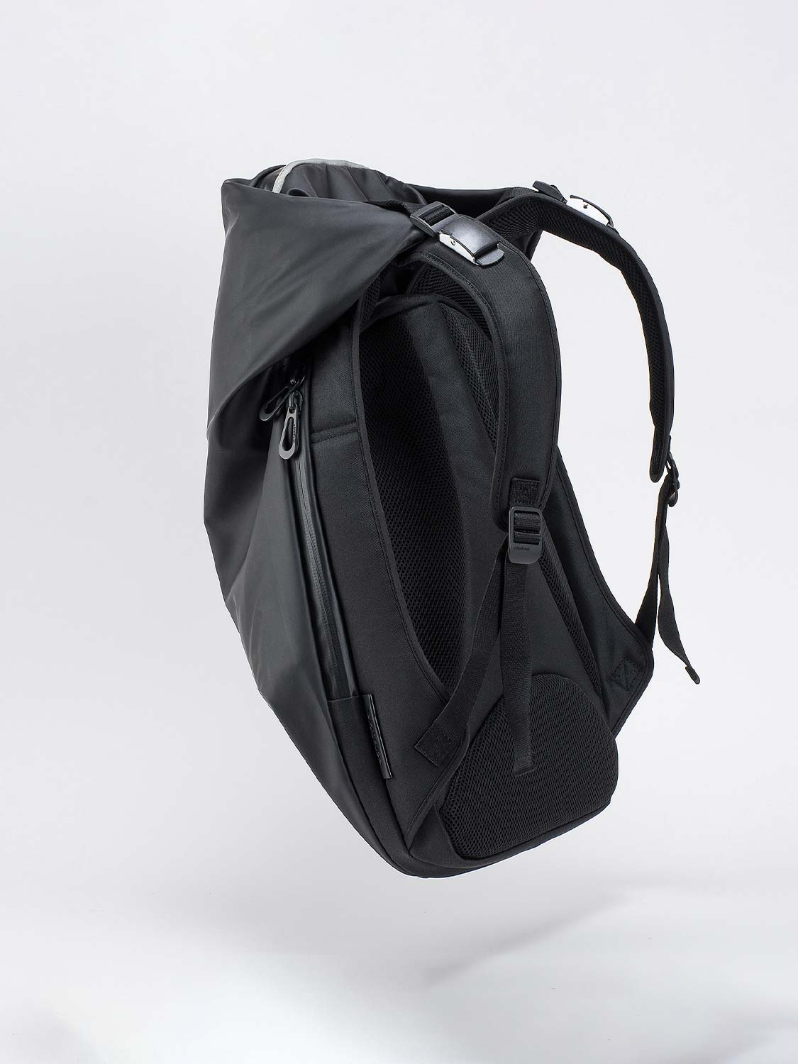 Best laptop backpack minimalist for work and travel