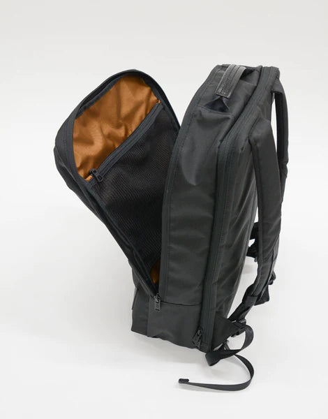 Simple laptop backpack for work and travel