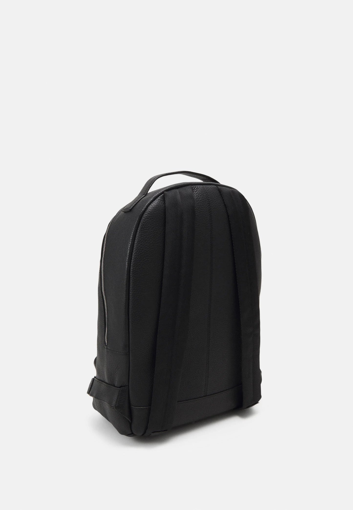 Minimalist leather backpack for professionals